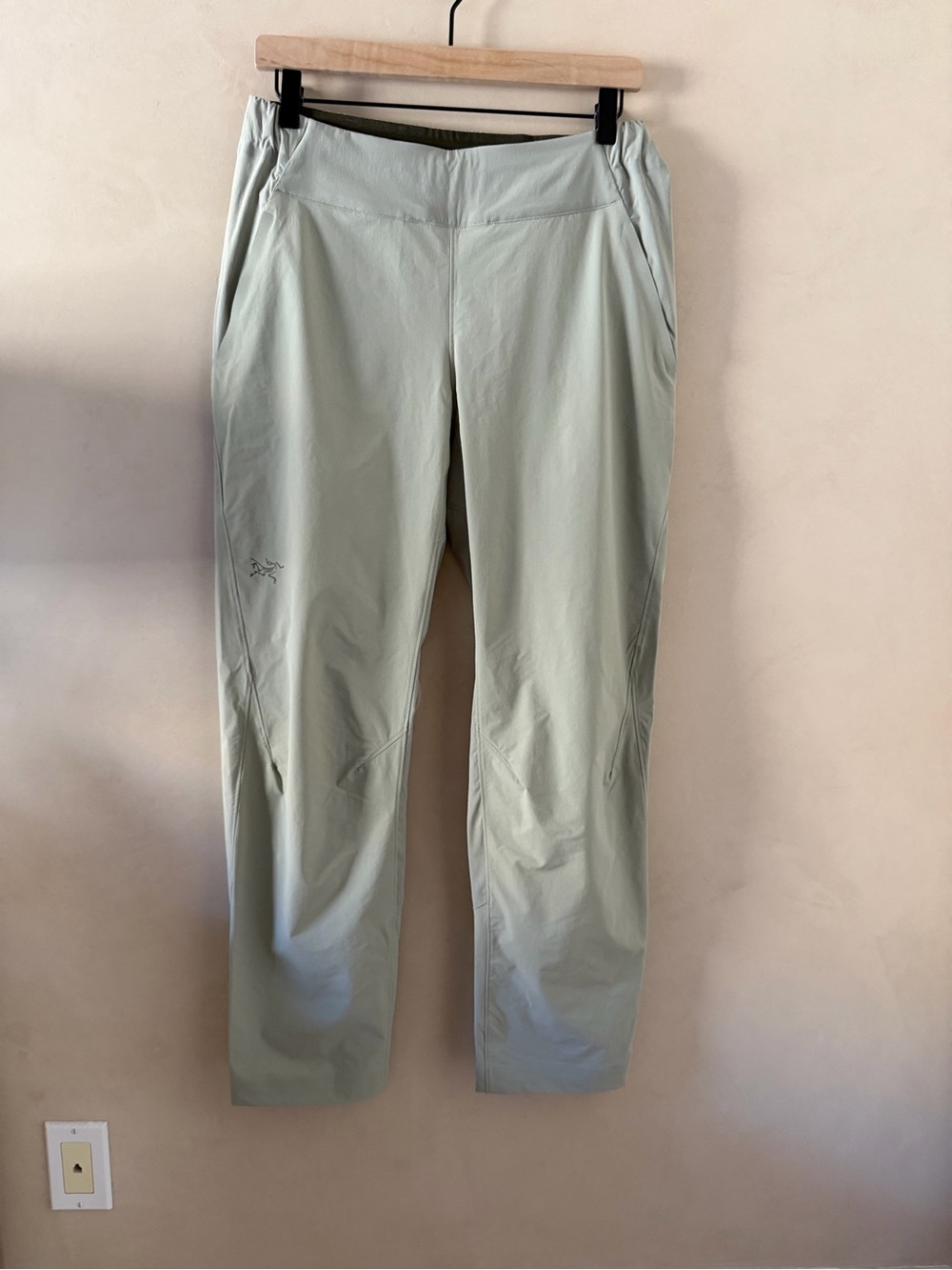 Arc’teryx Silene Pant Women’s Size 6 Regular Sage Green Hiking Pants